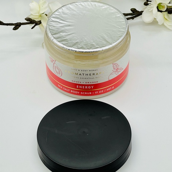 Bath and Body Works Aromatherapy Energy Guava + Orange Sea Salt Body Scrub - Picture 3 of 4